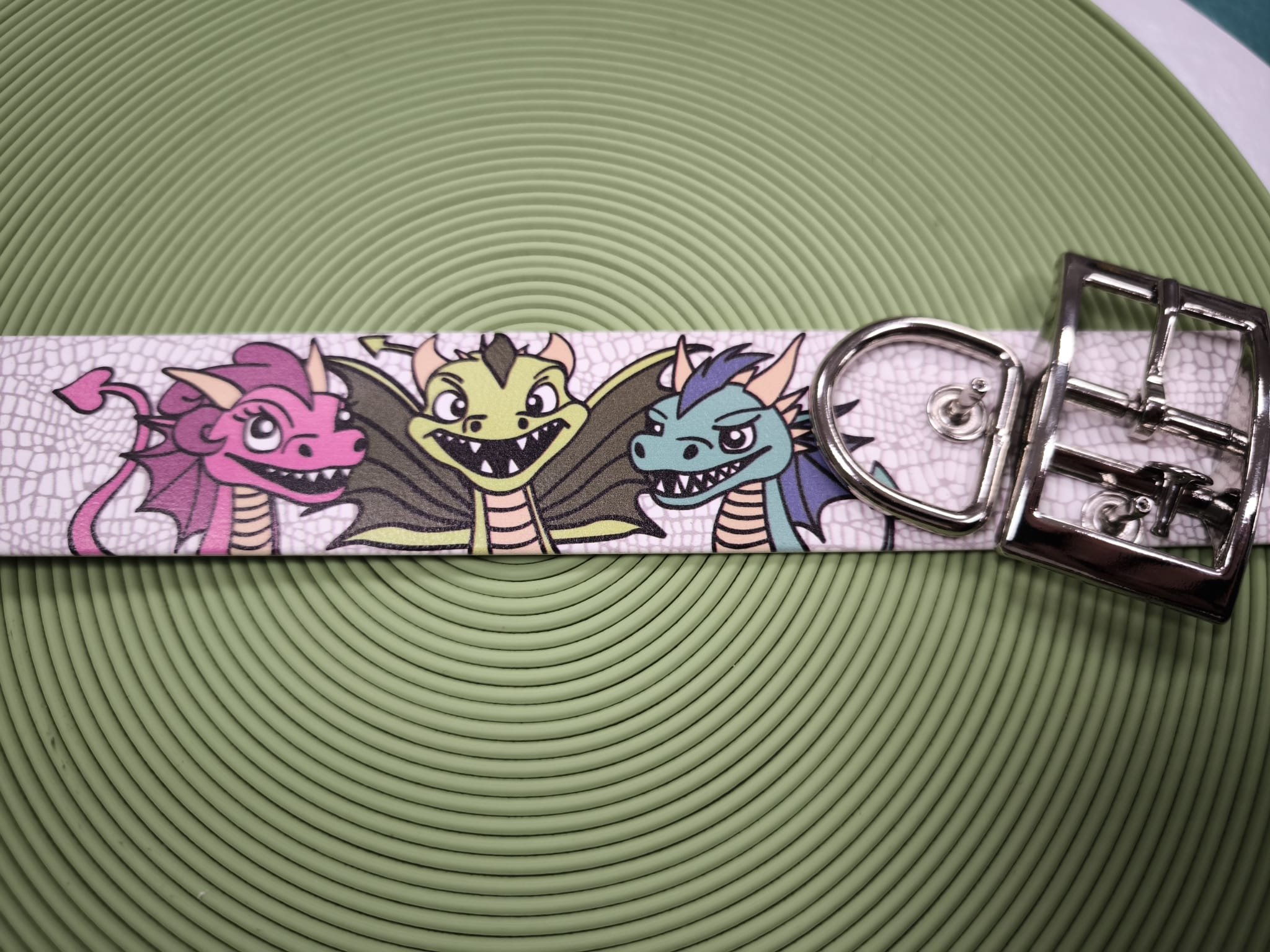 DIY Dragon ColorThan® design s poniklovanými komponenty