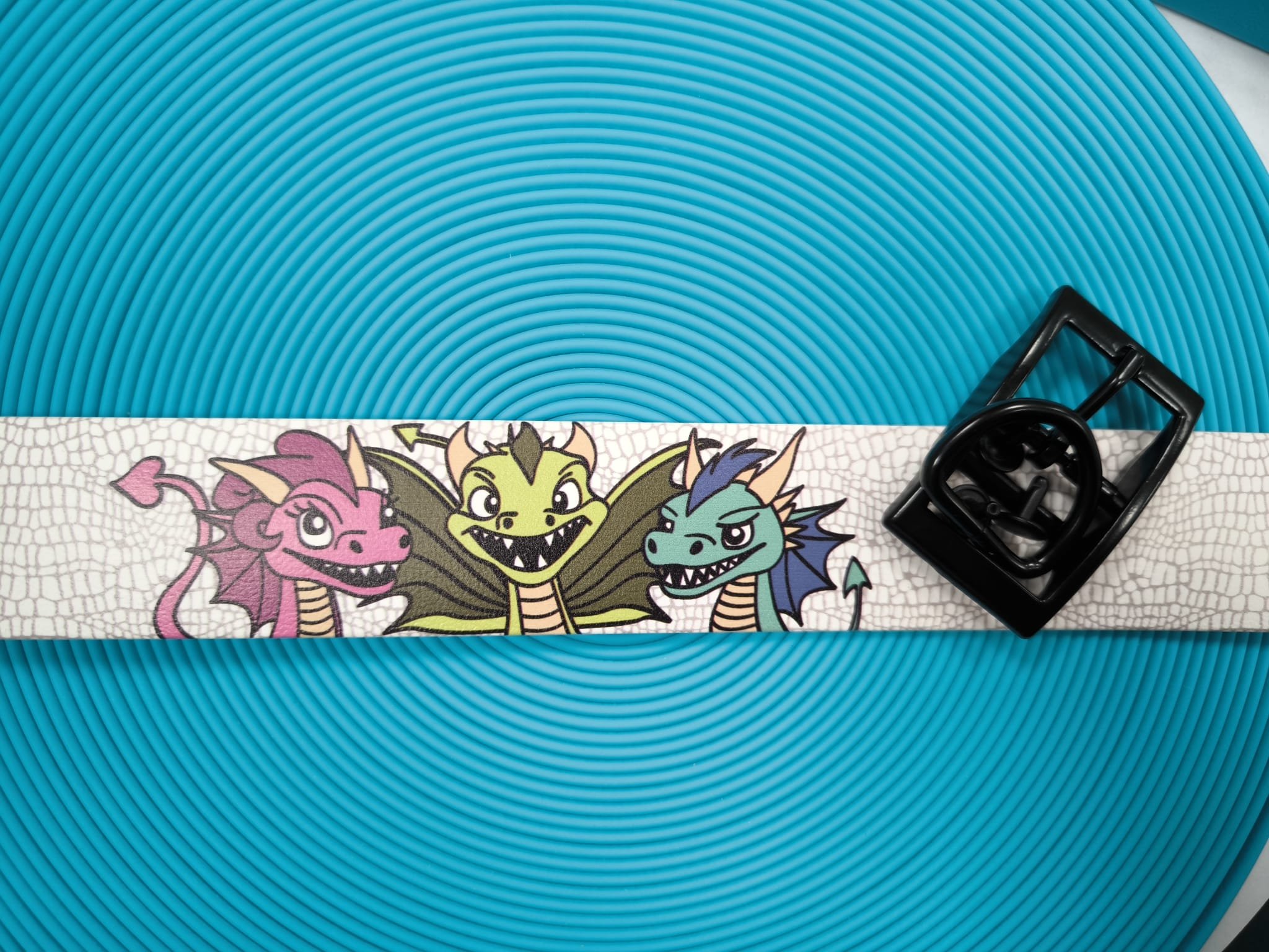 DIY Dragon ColorThan® design s černými komponenty