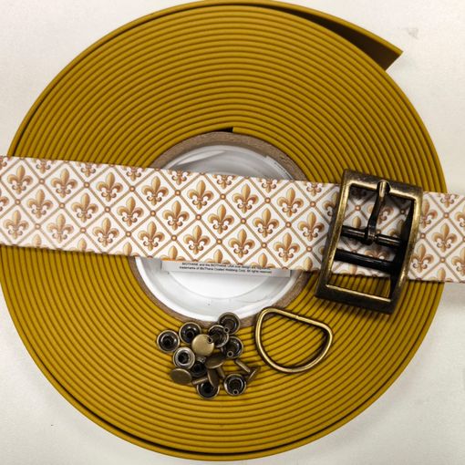 DIY Golden Fleur de Lis Colorthan® design s komponenty
